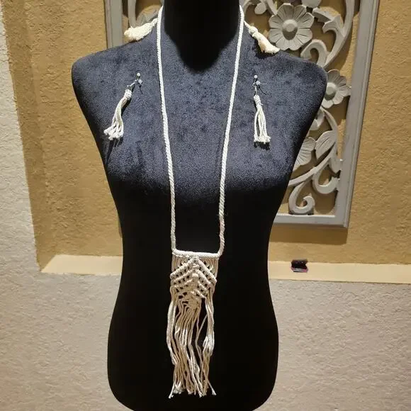 Macramé Necklace & Earring Set Boho Fringe Statement Natural Fiber Jewelry - Picture 3 of 7